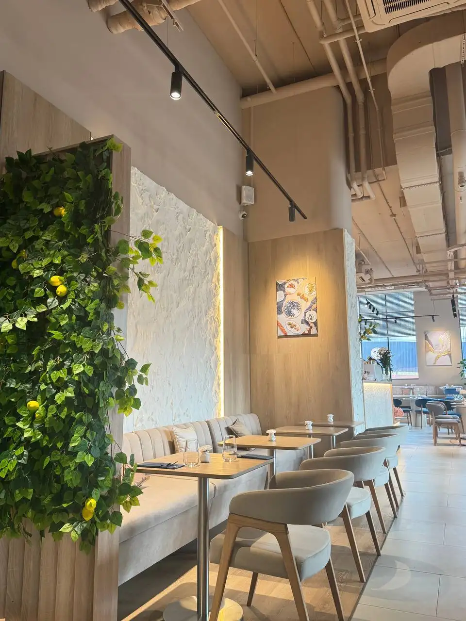 Вакансии менеджера и бармена в итальянском бистро МОЛО - Вакансии в ресторанном бизнесе (Работа) в Москва