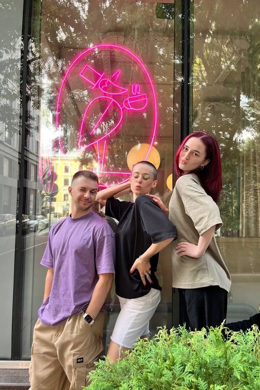 Официант в Био-бистро Циники - Официант (Работа) в Москва