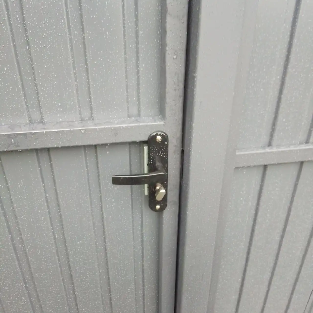 Изготовление и монтаж гаражных ворот и заборов - Строительство и ремонт (Услуги) в Братск