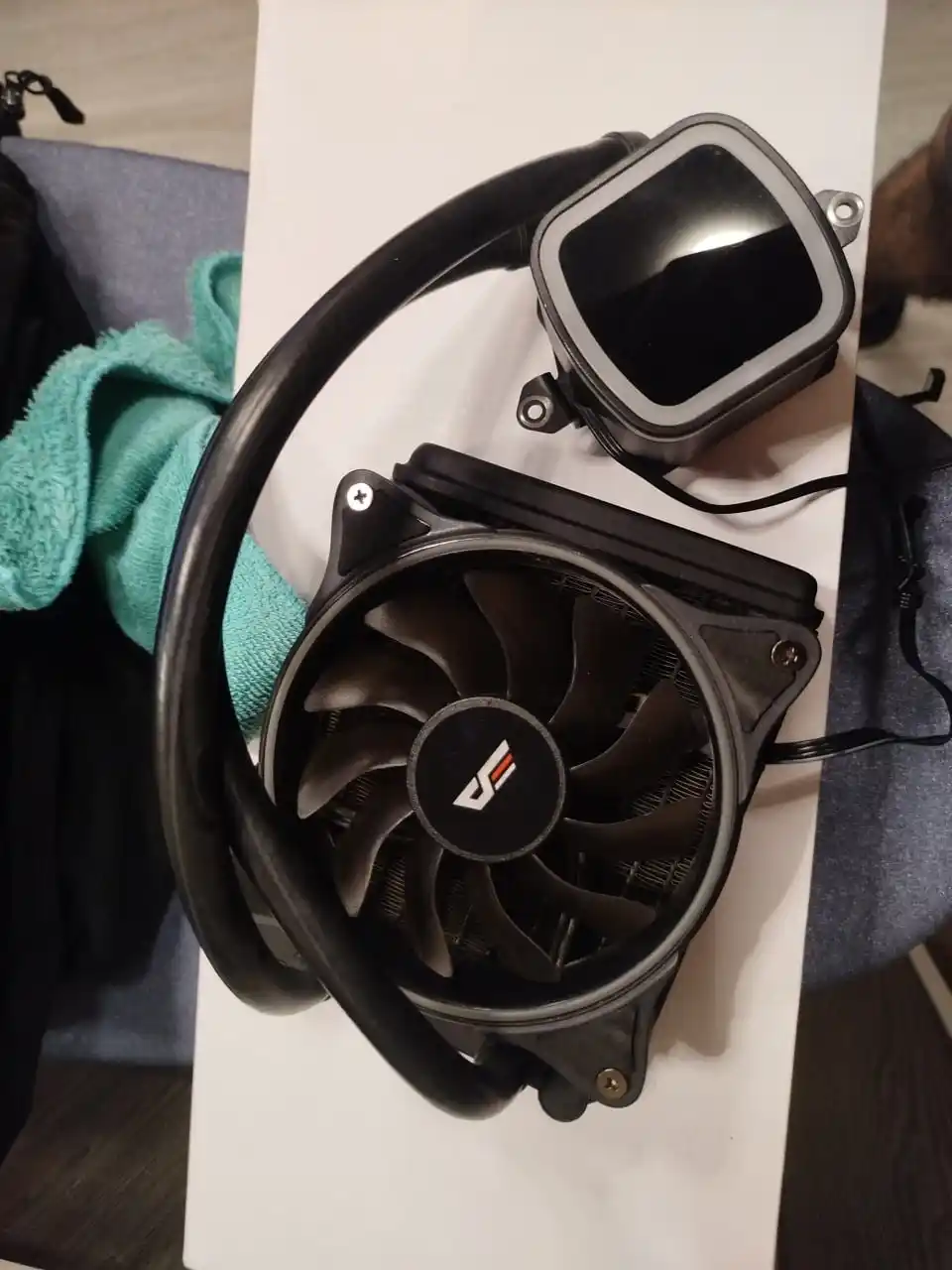 Продам клавиатуру и водяное охлаждение