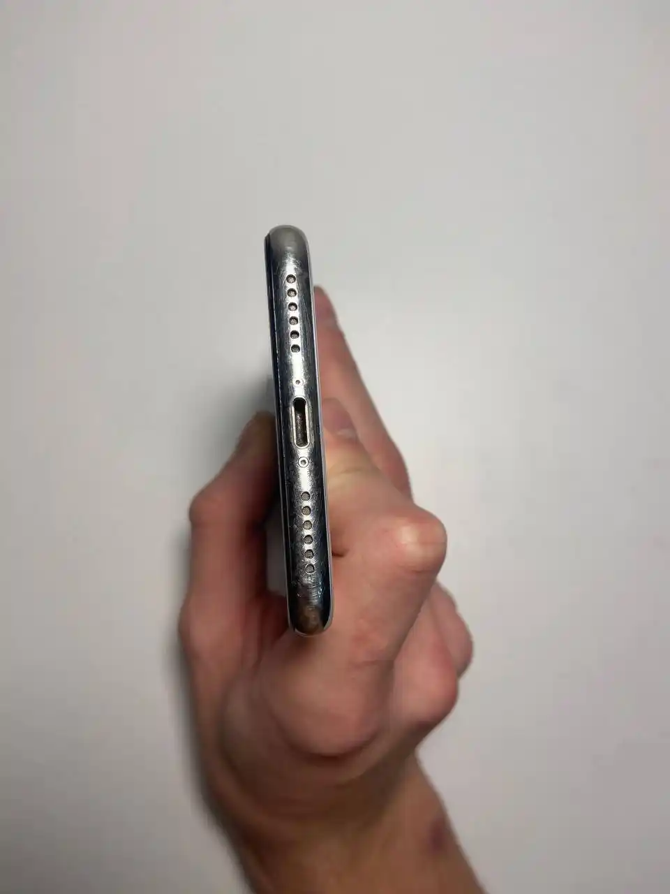 Продам iPhone X 64GB