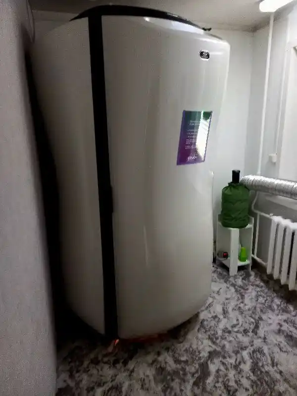 Продам вертикальный Турбо солярий SunVision V series