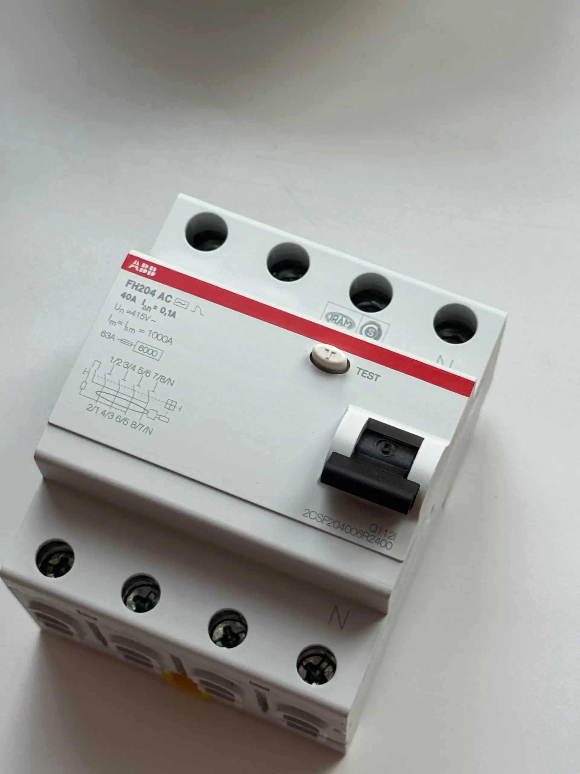 Дифференциальный автомат ABB FH204 AC