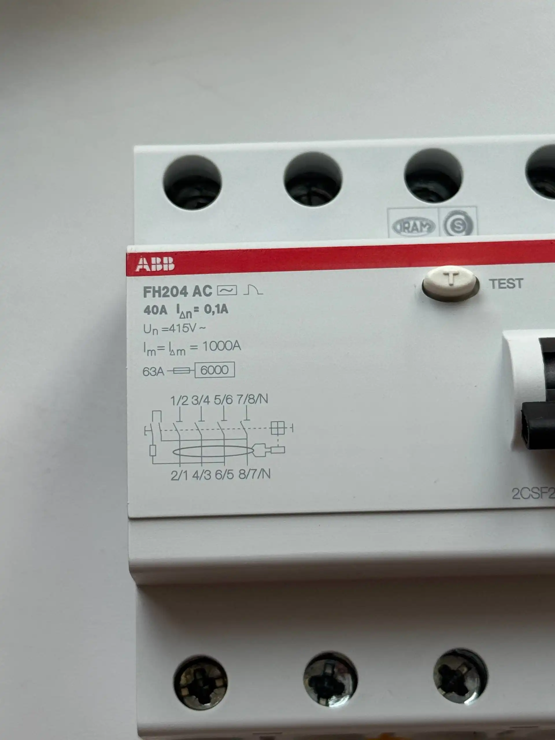 Дифференциальный автомат ABB FH204 AC