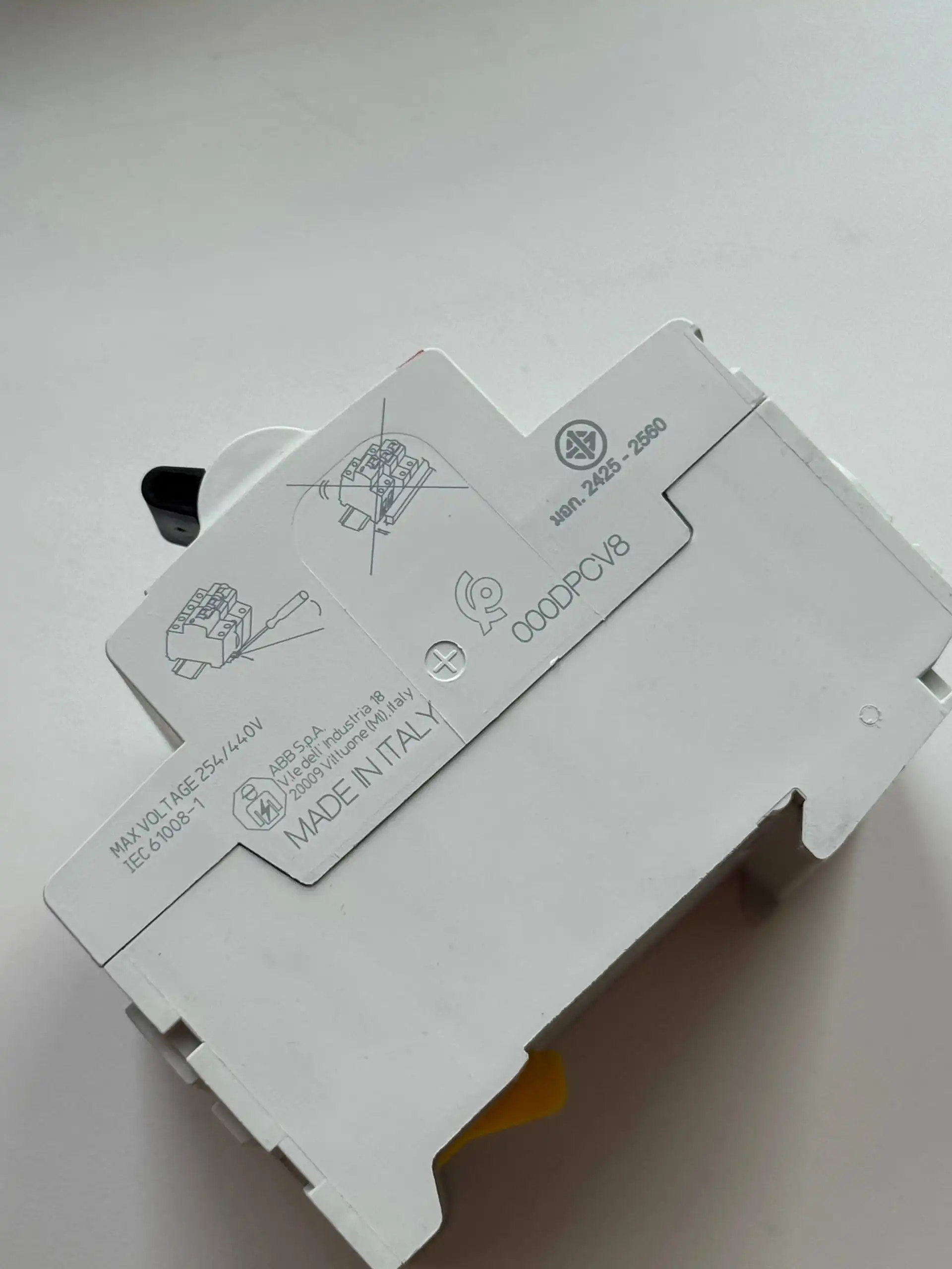 Дифференциальный автомат ABB FH204 AC