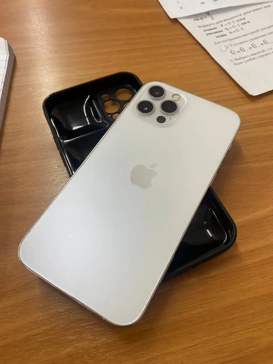 IPhone 12 PRO 128 гб в хорошем состоянии