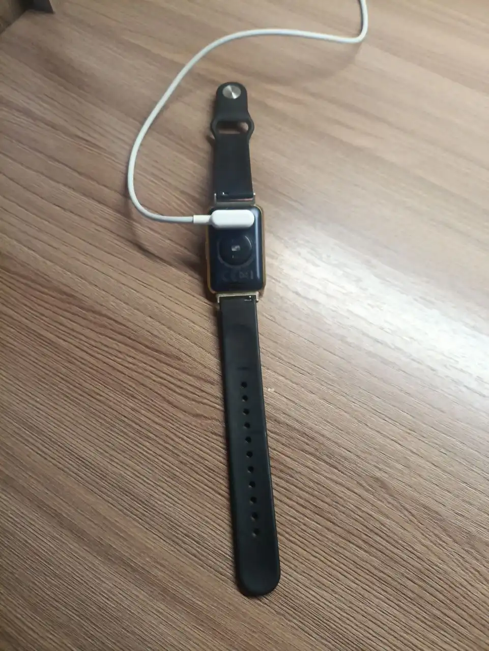 Продам смарт-часы Huawei в идеальном состоянии