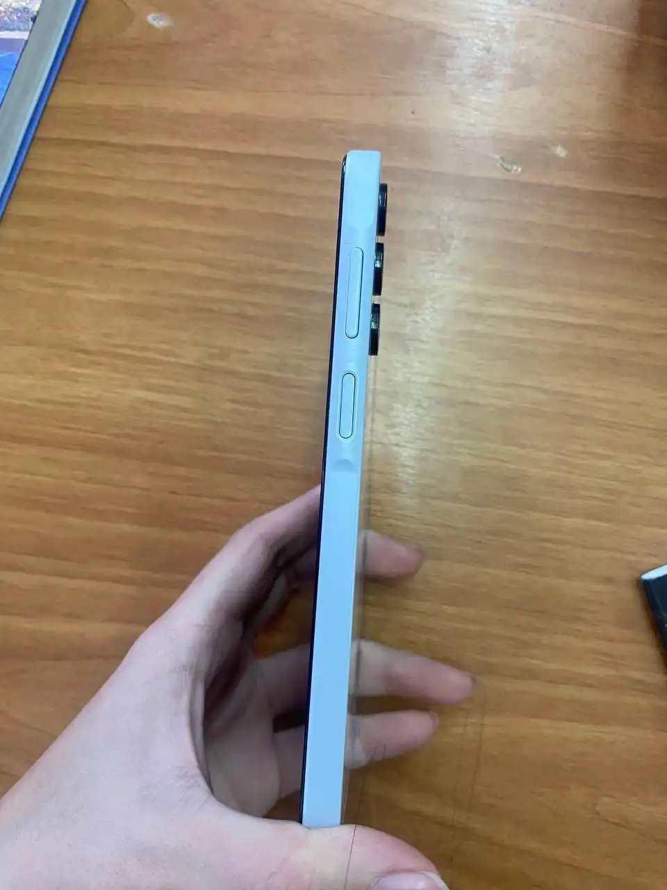 Samsung Galaxy A15 128/4 в состоянии с царапинами