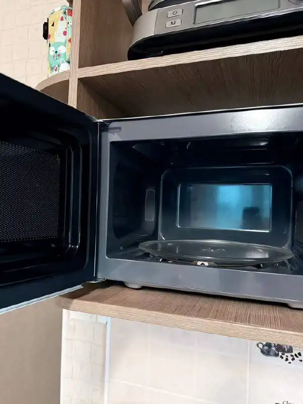 Микроволновая печь в отличном состоянии