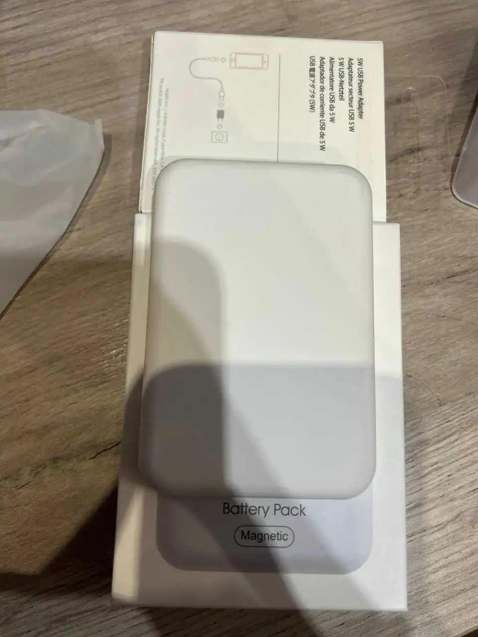 Продам блок для зарядки и батери пак реплика Эпл