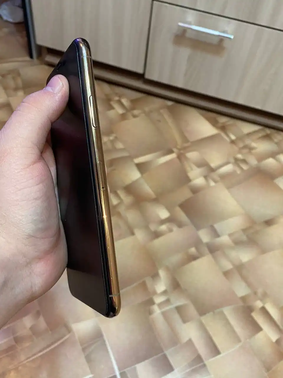 iPhone 11 Pro Max 256 ГБ в отличном состоянии