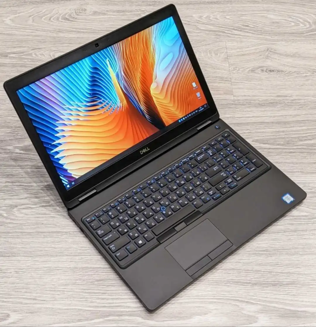 Отдам старенький ноутбук