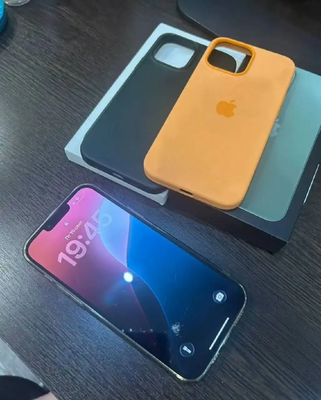 iPhone 13 PRO MAX с треснутым дисплеем