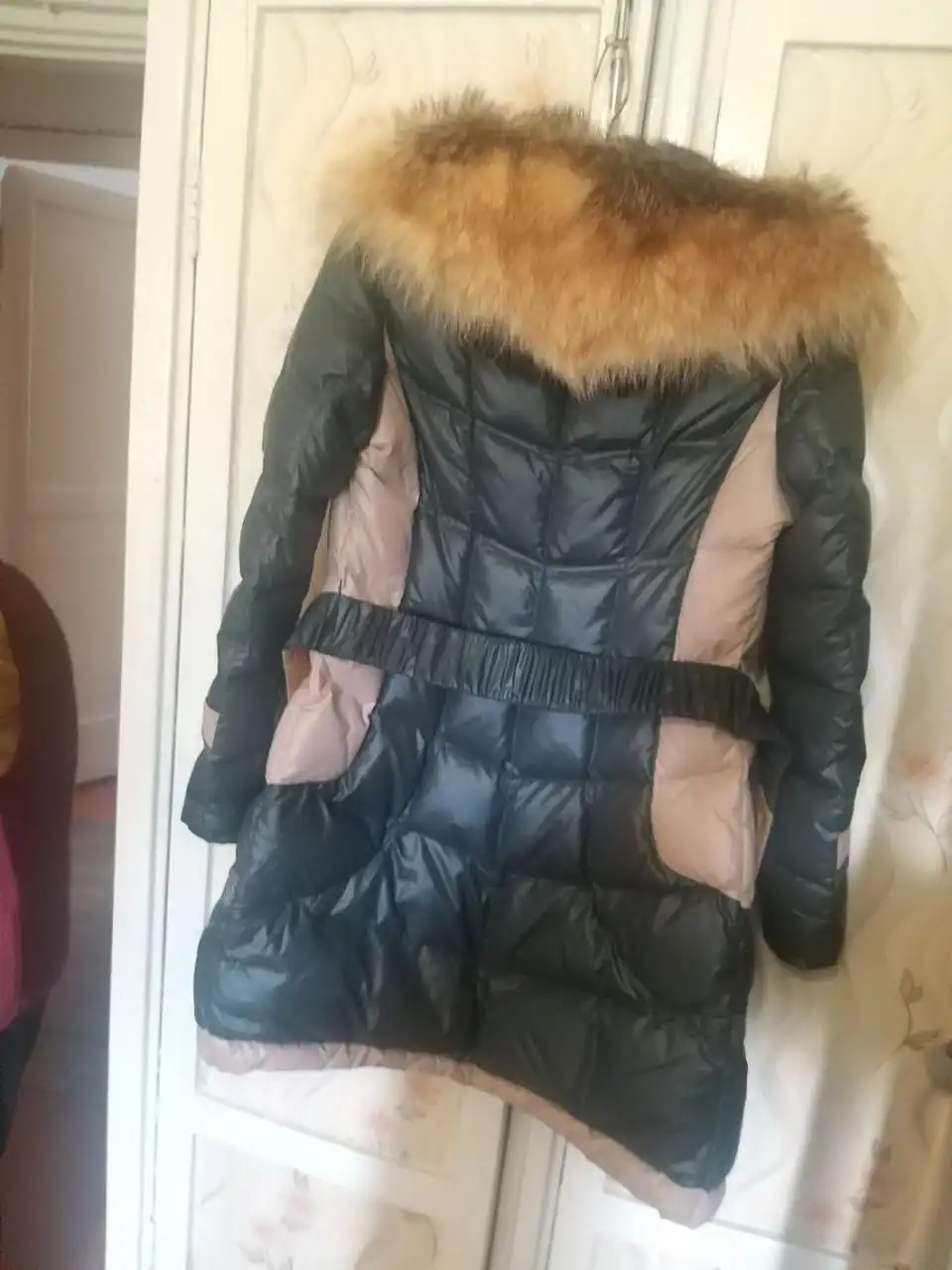 Женские пуховики и зимние сапоги ботфорты - Верхняя одежда и обувь (Одежда) в Братск