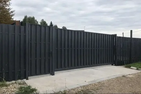 Установка заборов из профлиста, дерева и кирпича - частное объявление в Братск