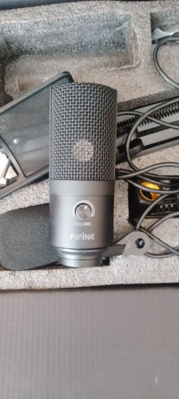 Продам новый 3000р.