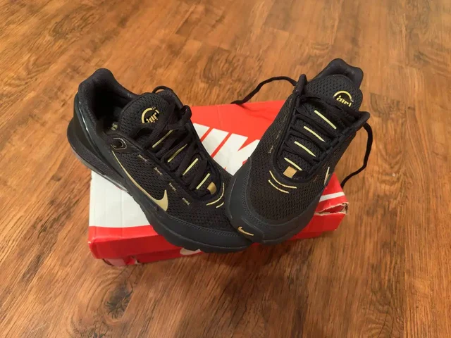 Продам кроссовки Nike Air Max Pulse - Обувь в Братск