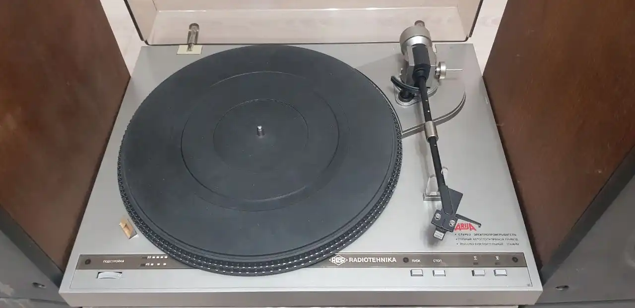 Проигрыватель Ария 102, эквалайзер Прибой э014с, акустика Рондо - Аудиотехника (Барахолка) в Братск