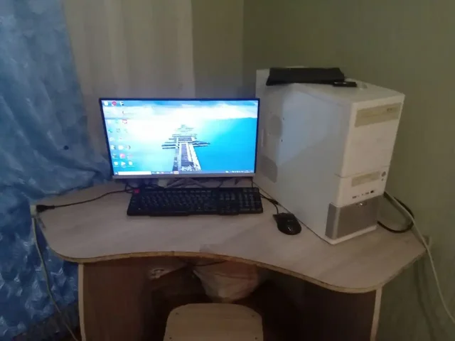 Продам ПК с монитором и комплектующими - Телефоны в Братск