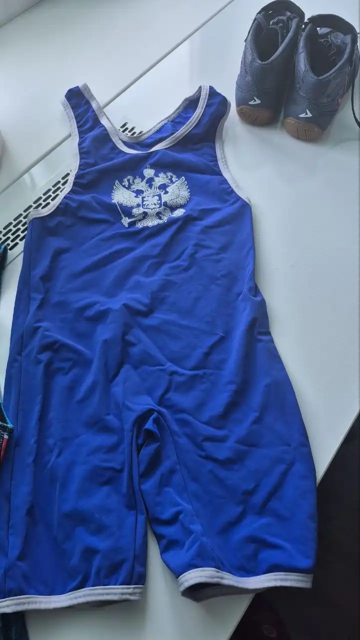 Продажа кадетской фуражки, борцовских трико и борцовок - Спортивные товары (Барахолка) в Братск