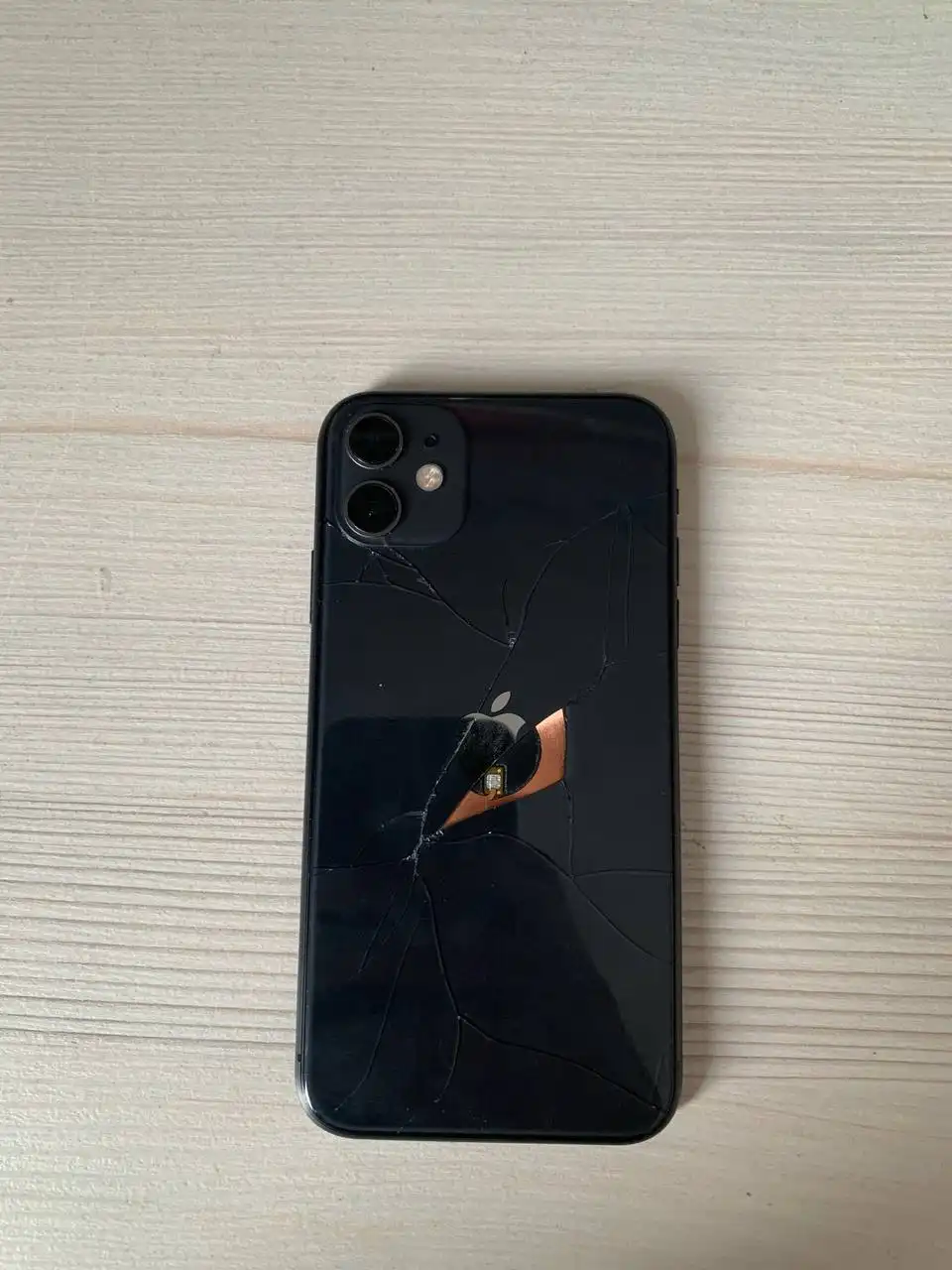 Айфон 11 в отличном состоянии - Смартфоны (Электроника) в Братск