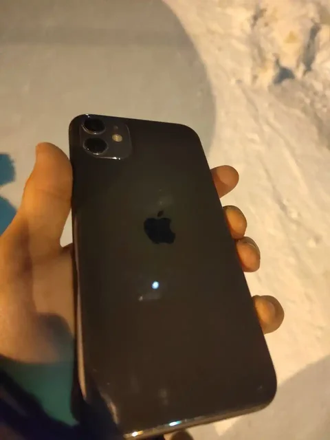 iPhone 11 128 ГБ - Электроника в Братск