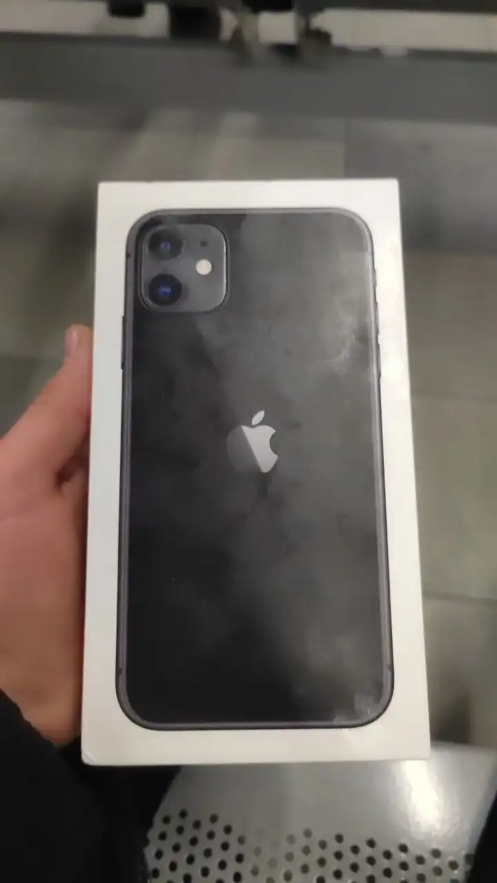 Продам айфон 11 - Смартфоны (Электроника) в Братск