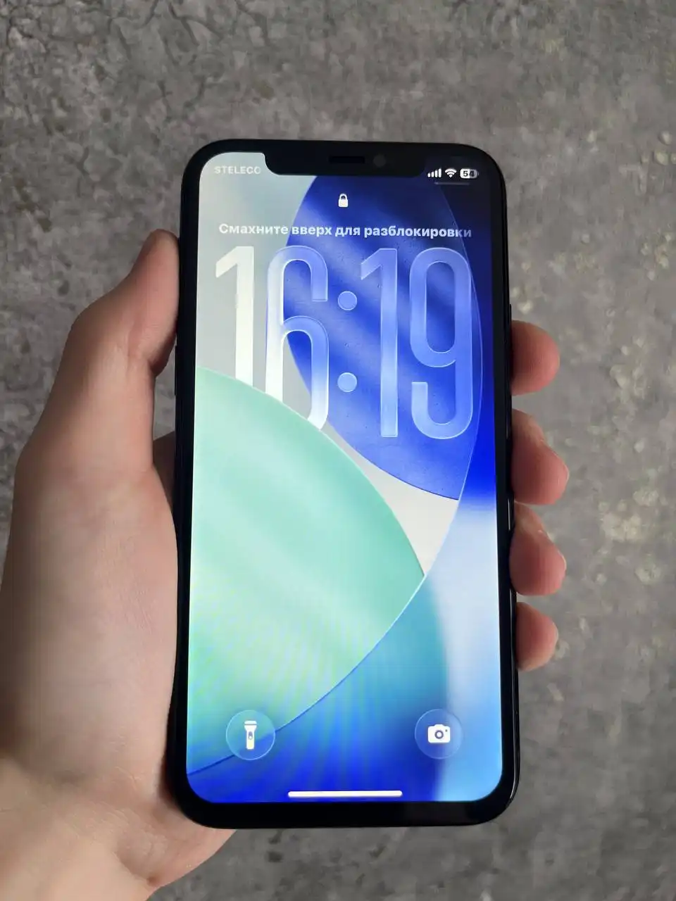 Продажа iPhone 11 Pro и iPhone 13 mini - Смартфоны (Электроника) в Братск