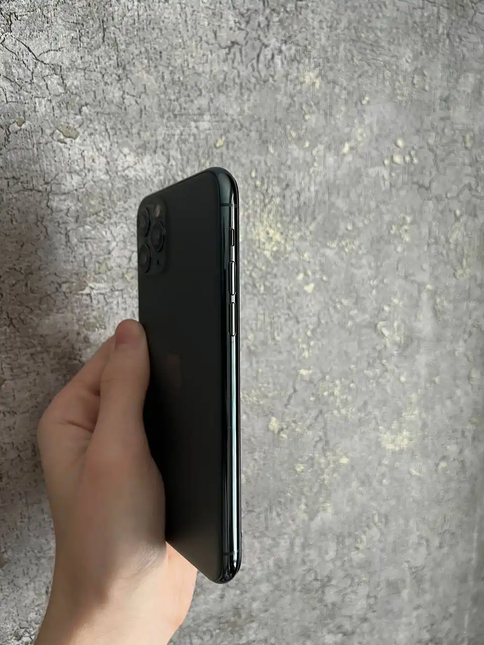 Продажа iPhone 11 Pro и iPhone 13 mini - Смартфоны (Электроника) в Братск