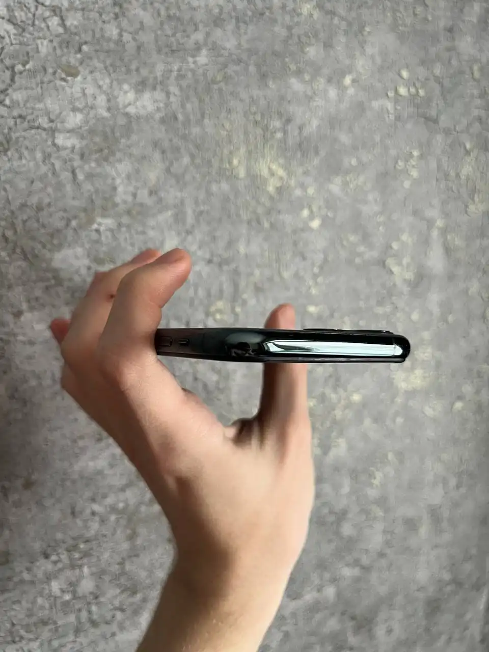 Продажа iPhone 11 Pro и iPhone 13 mini - Смартфоны (Электроника) в Братск