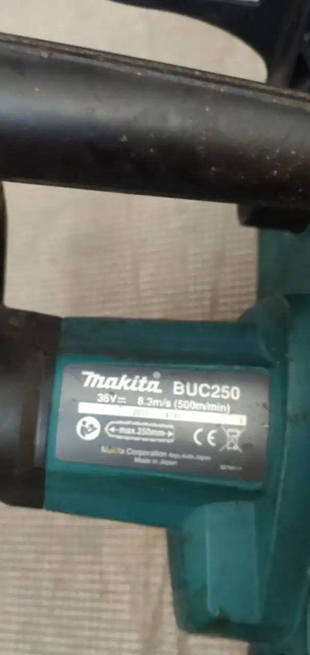 Makita BUC250 — аккумуляторная цепная пила б/у - Электроинструменты (Барахолка) в Братск