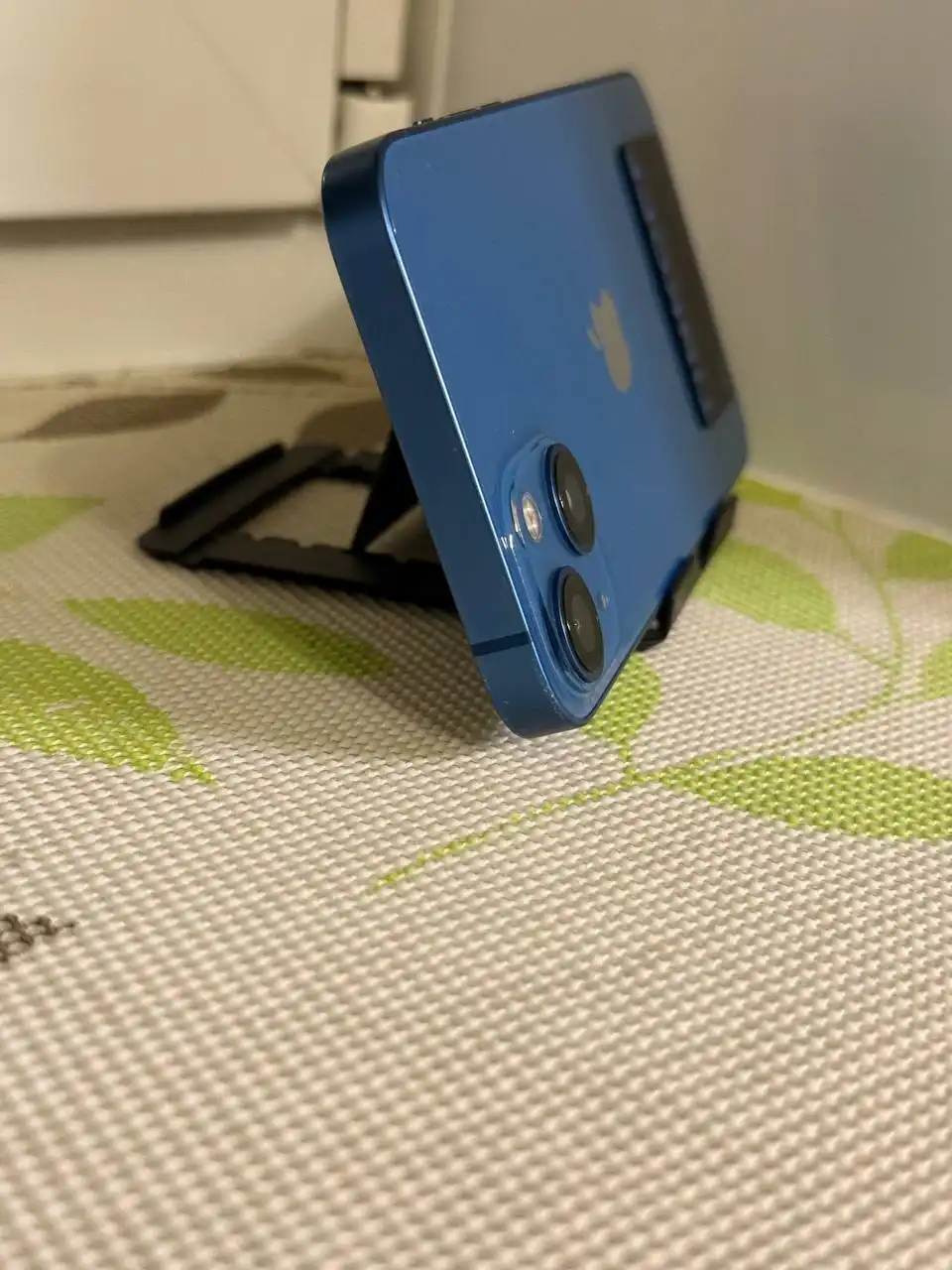 Продам iPhone 13 128 ГБ - Смартфоны (Электроника) в Братск