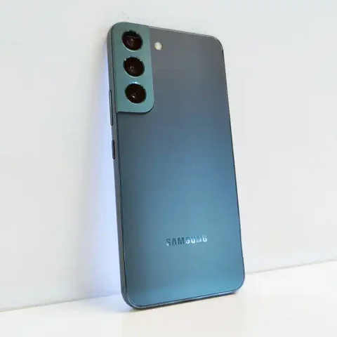 Продам Samsung S22 - Электроника в Братск