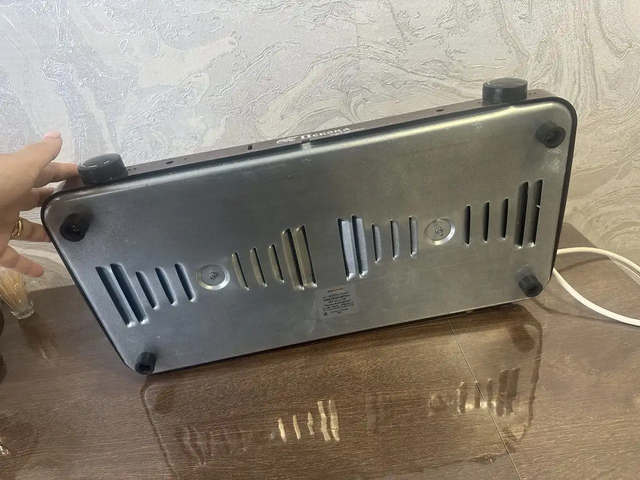 Продам электроплиту в Вихоревке - Кухонная техника (Для дома и дачи) в Вихоревка