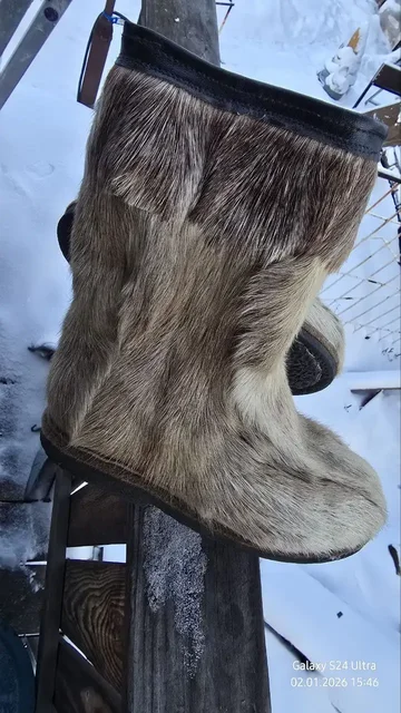 Продам тёплые унты для девочки размер 21 - Детские товары в Братск