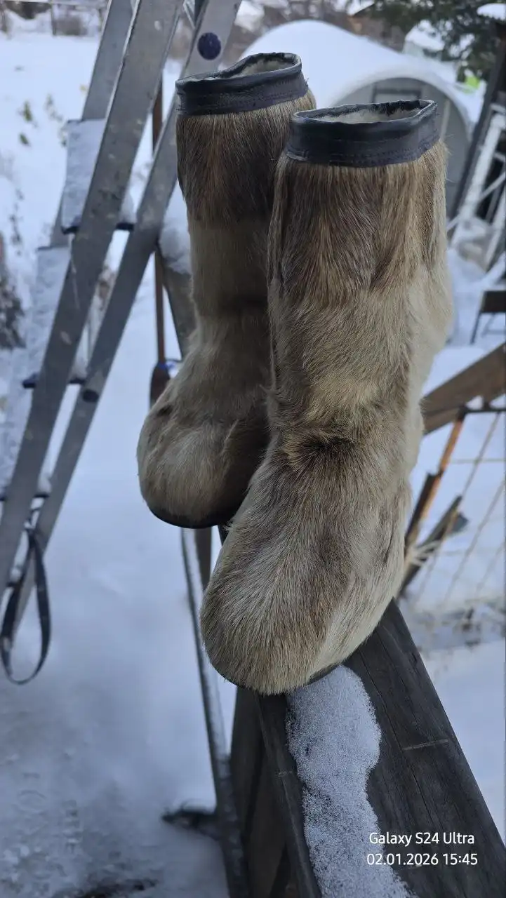 Продам тёплые унты для девочки размер 21 - Детская одежда (Барахолка) в Братск