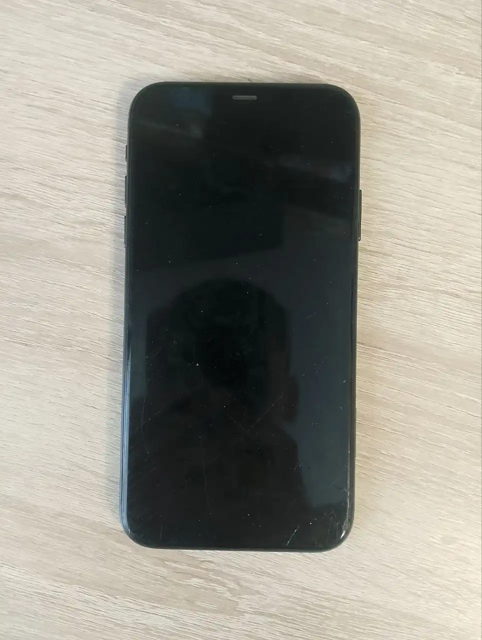 Продам заблокированный iPhone на запчасти или обмен - Смартфоны и телефоны (Электроника) в Братск