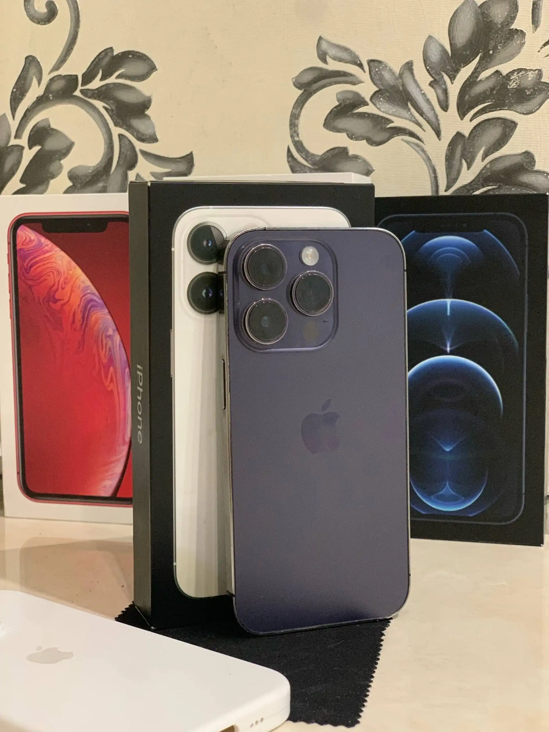 iPhone 14 Pro 128GB - Смартфоны и телефоны (Электроника) в Братск