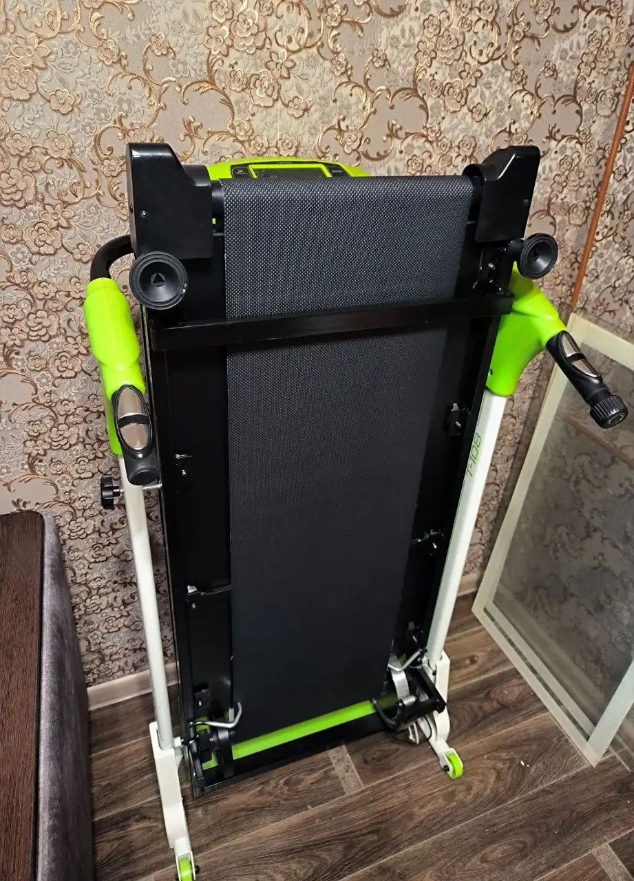 Продам беговую дорожку механическую в хорошем состоянии - Спорттовары (Хобби и отдых) в Братск