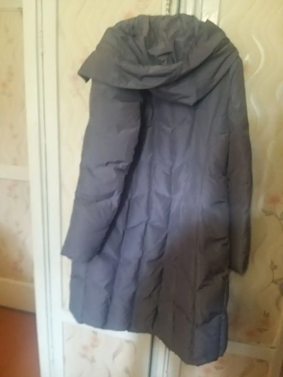 Женские пуховики и зимние сапоги - Верхняя одежда и обувь (Одежда) в Братск