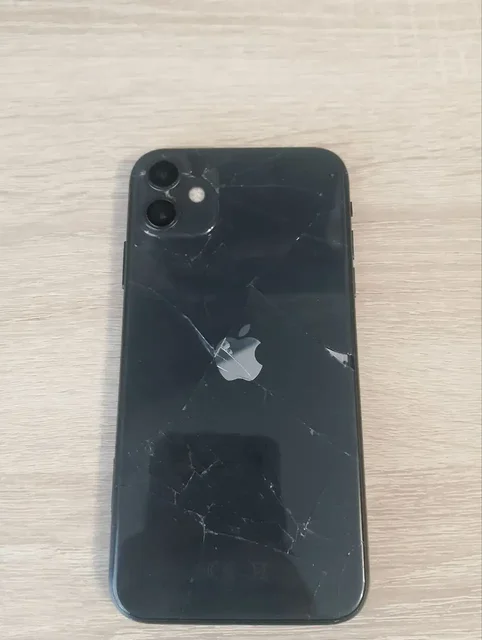 Продажа или обмен iPhone 11 - Электроника в Братск