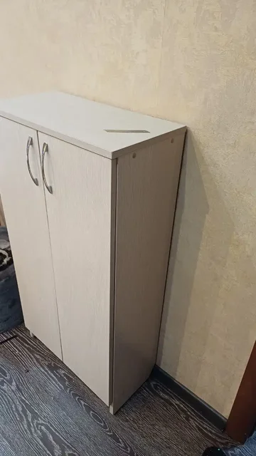 Продажа двухстворчатого шкафа в отличном состоянии - Сумки и рюкзаки в Братск