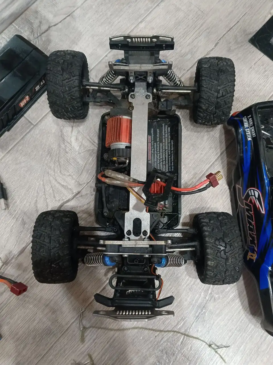 Продам электросамокат Kugoo M4 Pro и радиоуправляемую машинку Remo Hobby S Max 2 - Барахолка в Братск