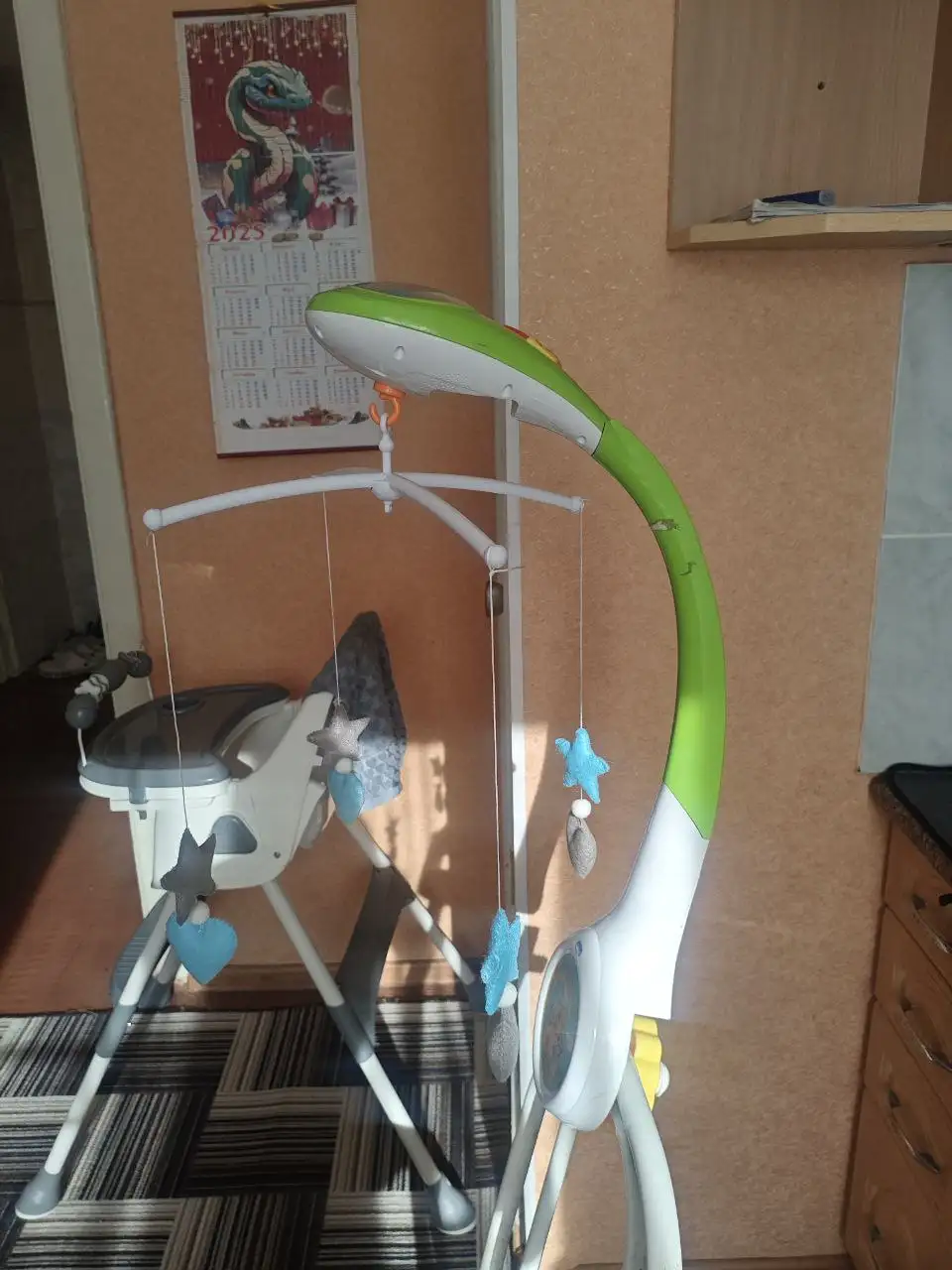 Детская кроватка с маятником - Детская мебель (Товары для детей) в Братск