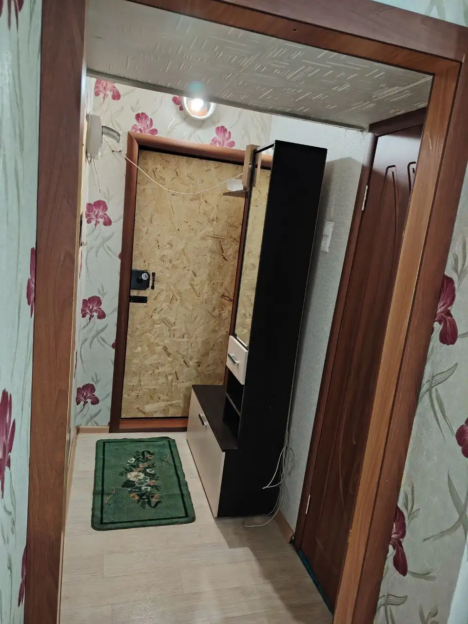 Продам комнату в Братске - Комнаты (Недвижимость) в Братск