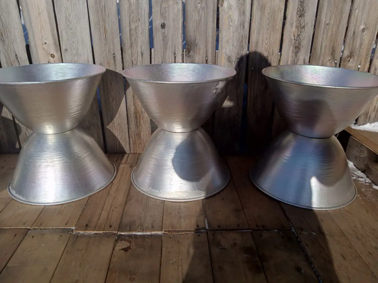 Продам под цветы 1000 штук - Цветы и растения (Барахолка) в Братск