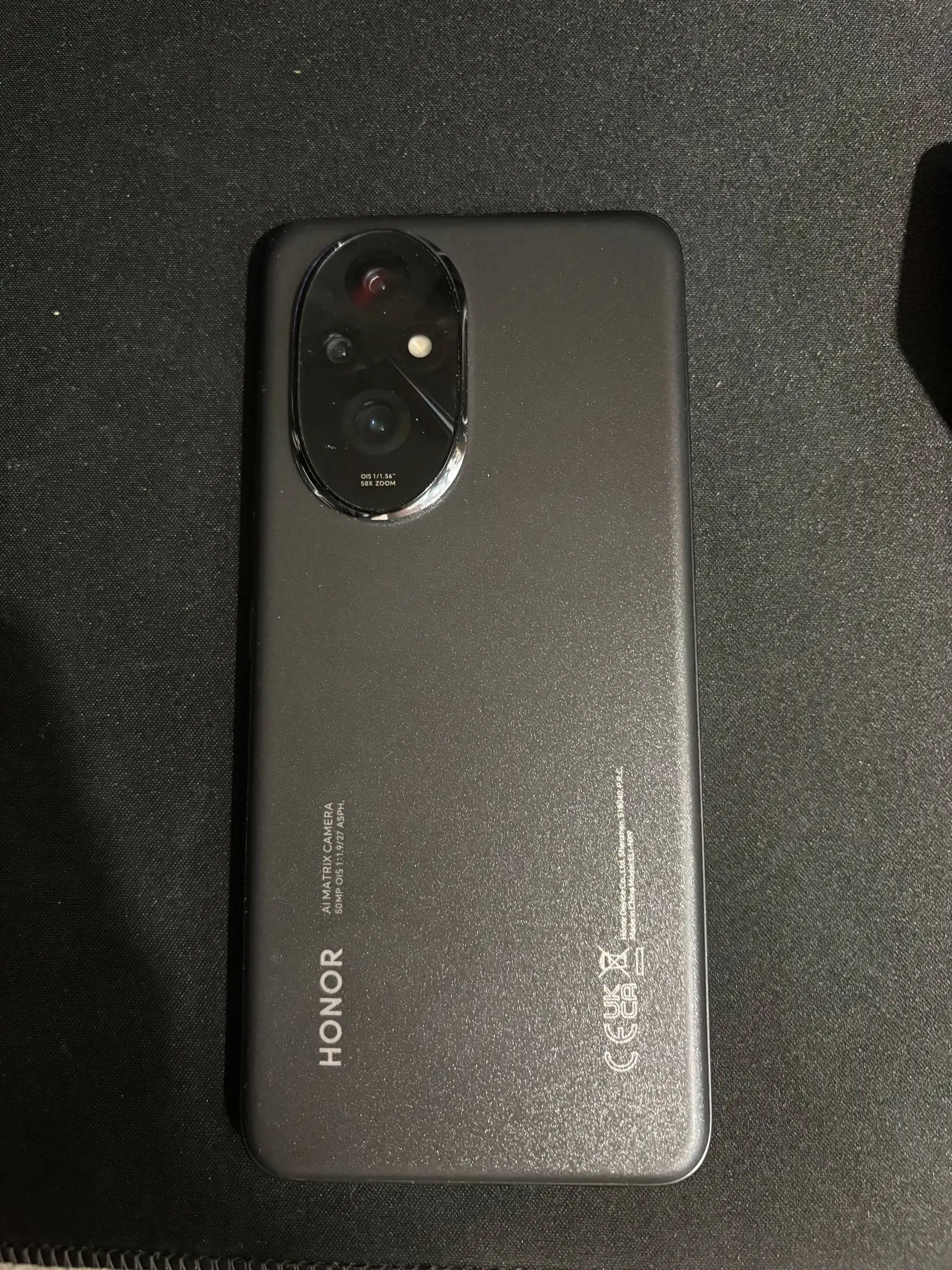 Продажа смартфона Honor 200 256ГБ - Смартфоны и телефоны (Электроника) в Братск