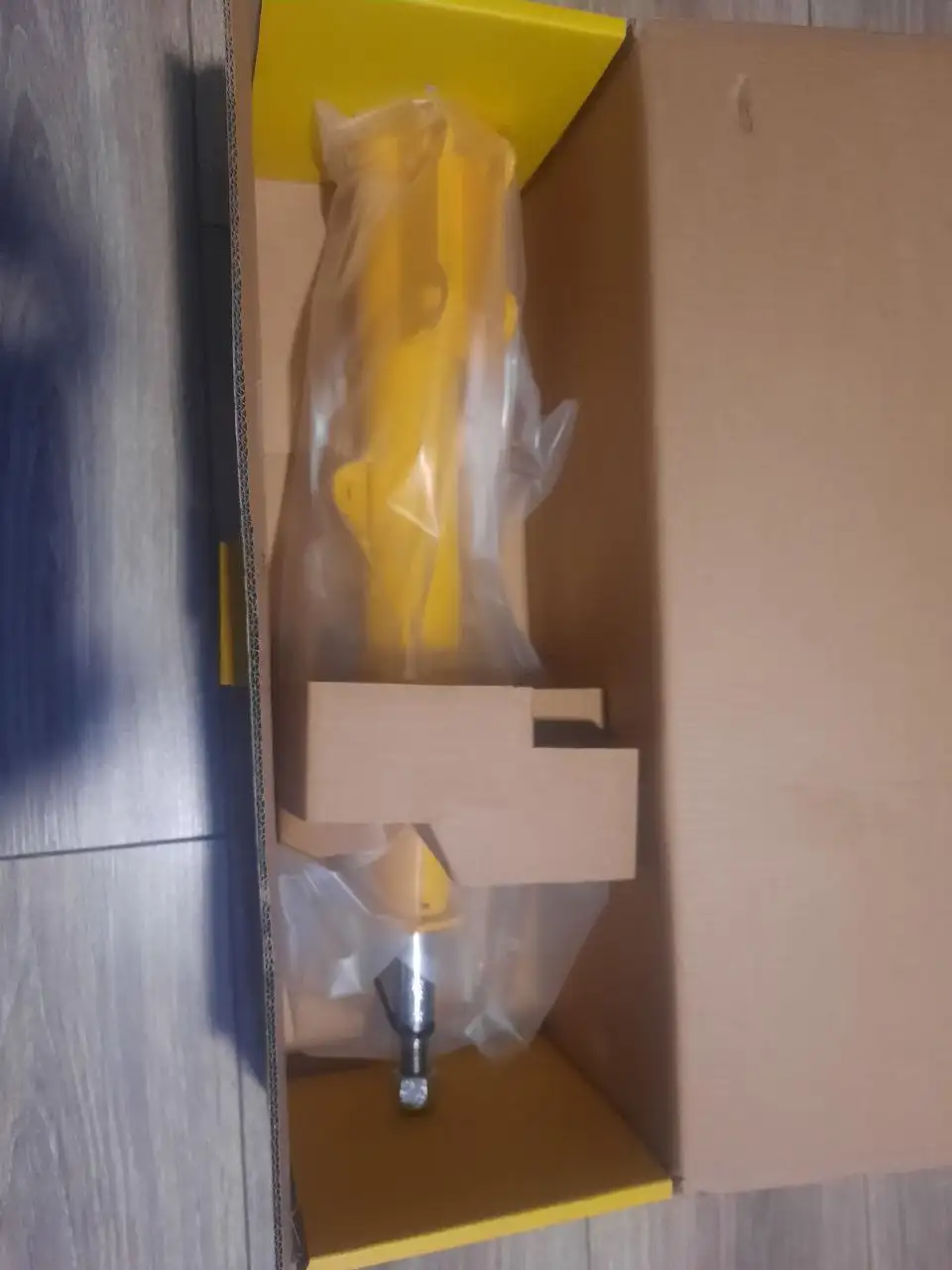 Продам новые стойки - Барахолка в Братск