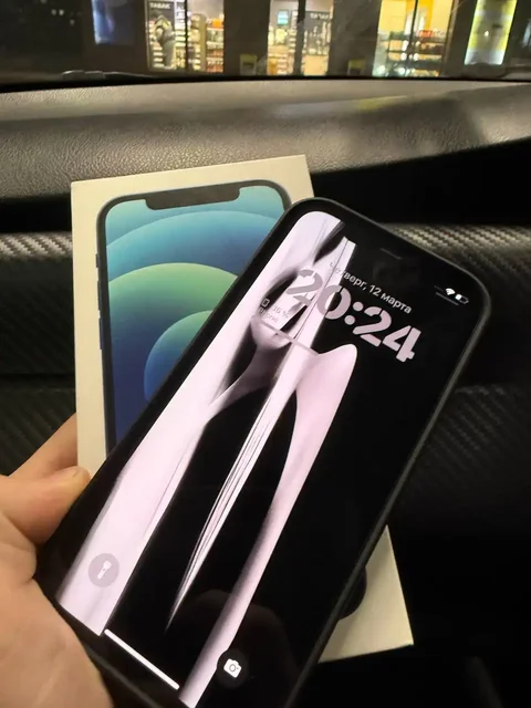 Продам iPhone 12 blue 128gb - Видеокарты в Братск