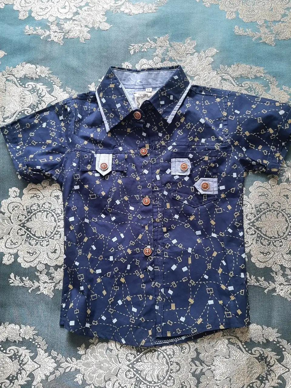 Продажа новых рубашек - Рубашки (Одежда) в Братск